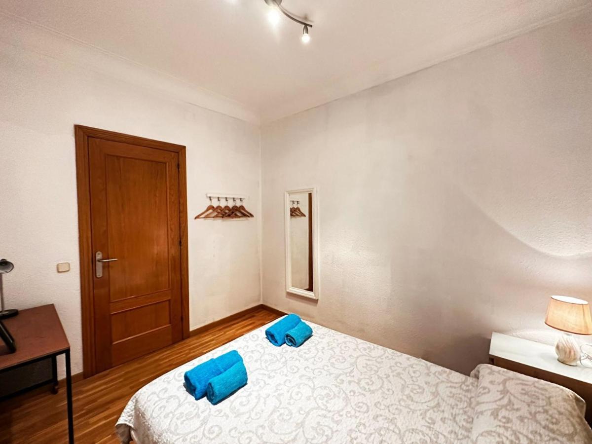 Habitaciones Acogedoras Barcelona Bagian luar foto