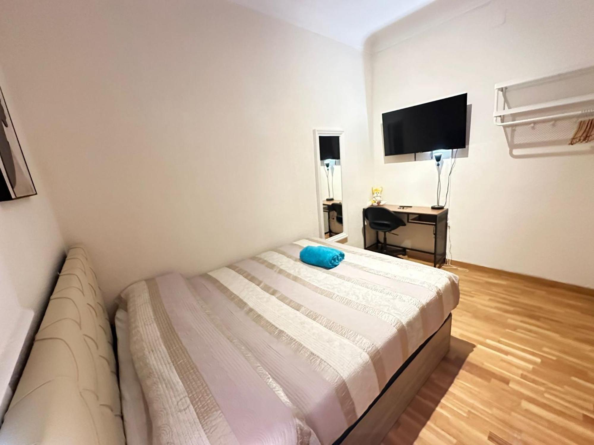 Habitaciones Acogedoras Barcelona Bagian luar foto